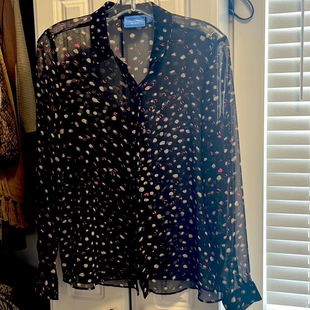 Simply Vera Vera Wang long sleeve top.